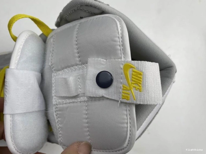 Switch High Air 1 CW6576-100 Light Jordan Smoke 0921